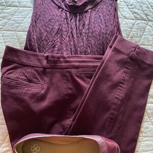 Banana Republic Ladies Burgundy pants